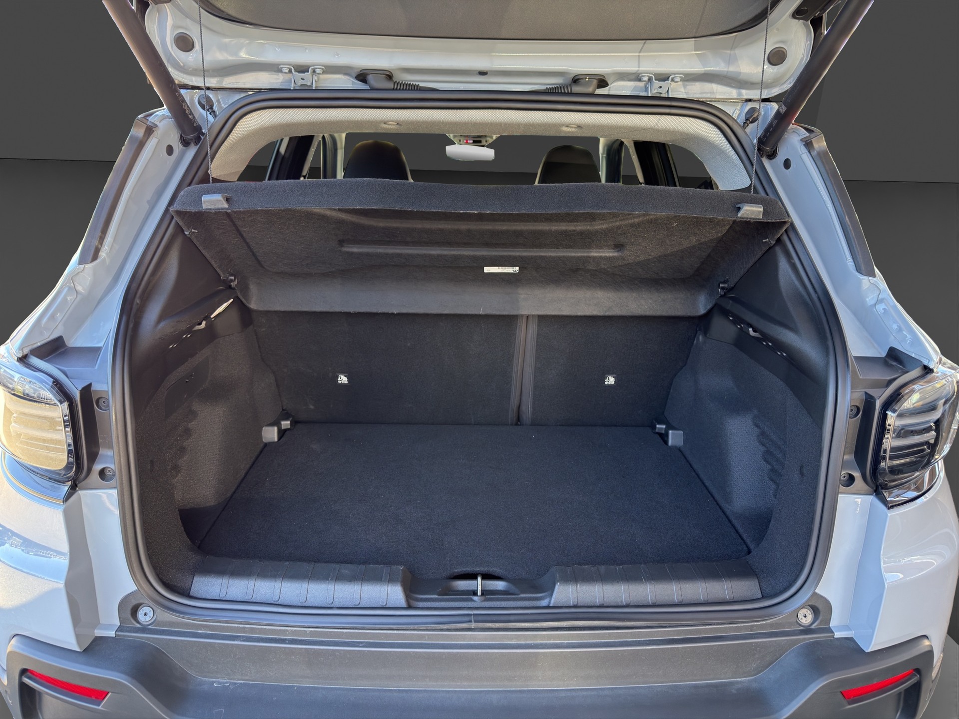 JEEP Avenger 1.2 Turbo MHEV Summit-image-18