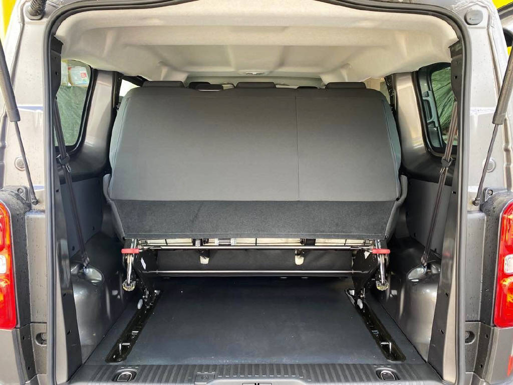 OPEL Vivaro combi 2.7t S 1.5 CDTI Essentia S/S-image-10