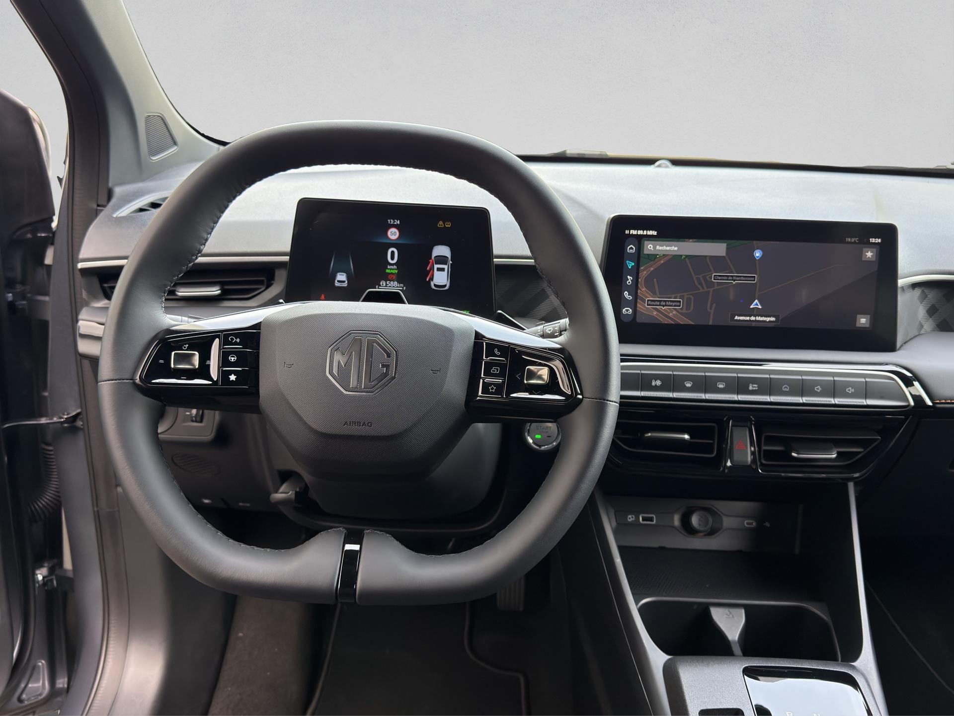 MG 3 1.5 Hybrid Luxury Aut.-image-12