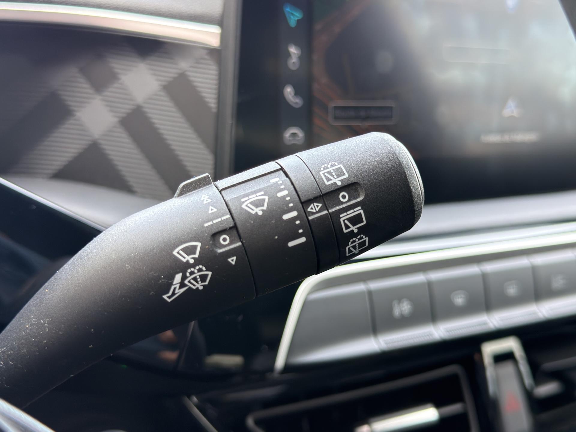 MG 3 1.5 Hybrid Luxury Aut.-image-19