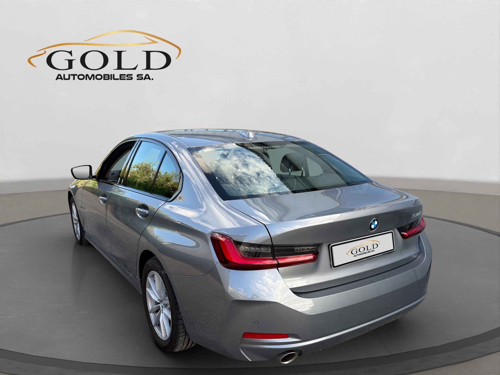 BMW 318i Steptronic-image-9
