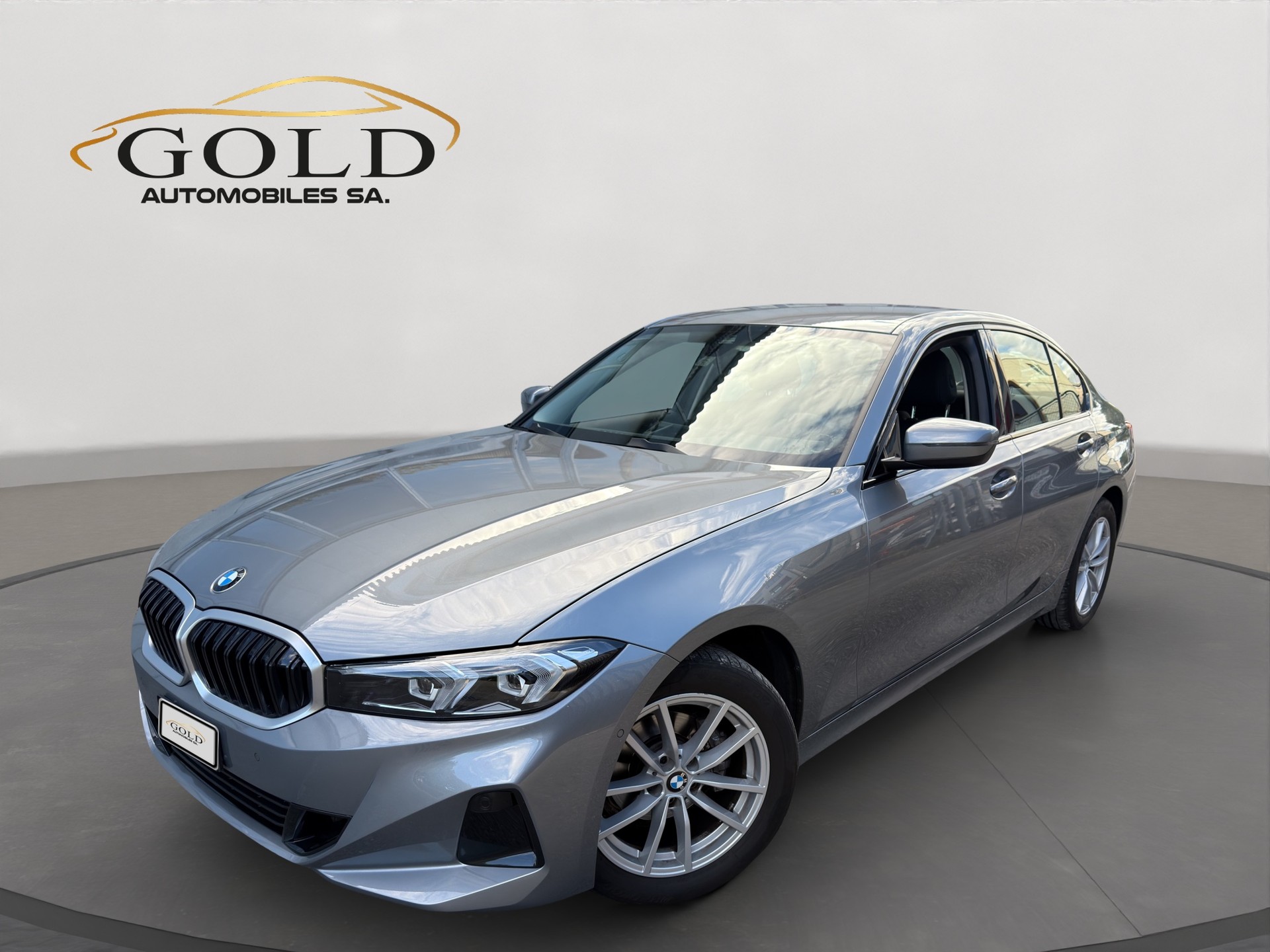 BMW 318i Steptronic-image-0