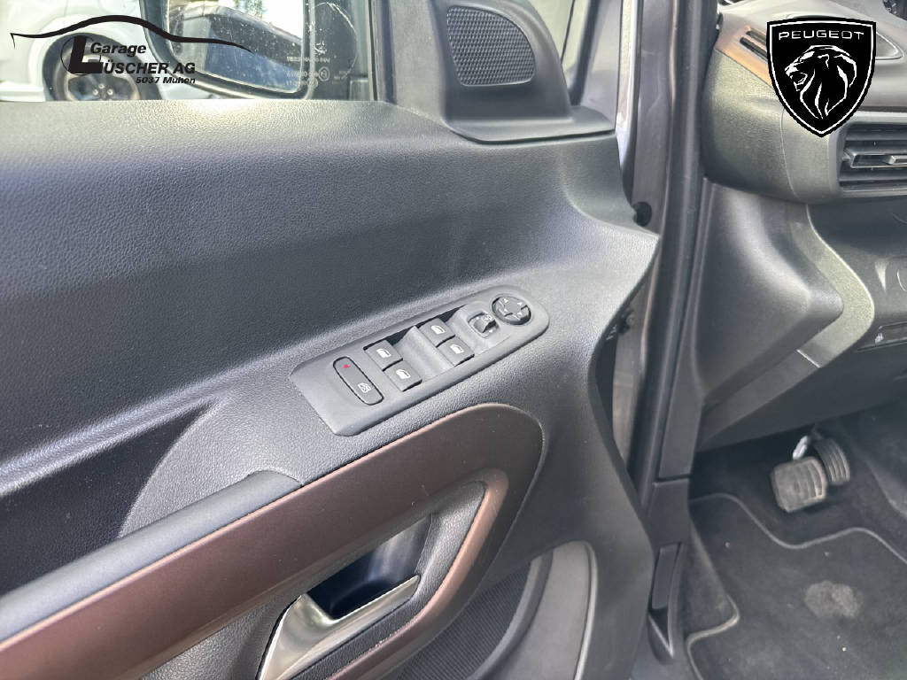 PEUGEOT Rifter 1.2 PureTech 130 GT-image-18