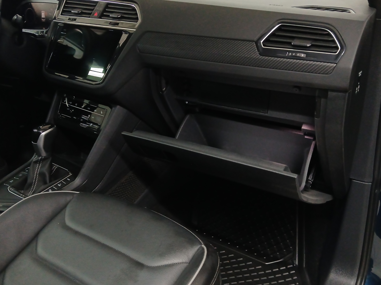 VW Tiguan 1.4TSI PHEV Selection DSG-image-14