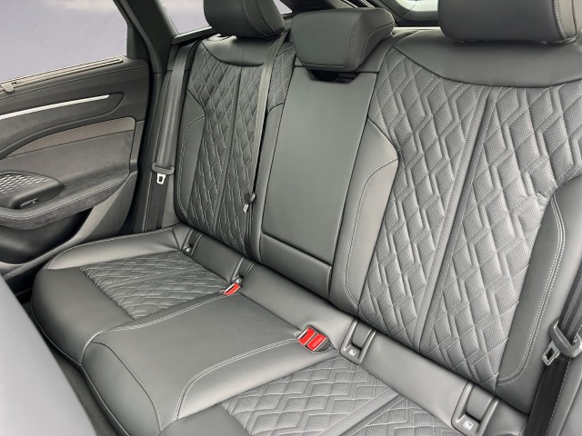 AUDI A6 allroad TDI quattro 220 kW S tronic-image-21