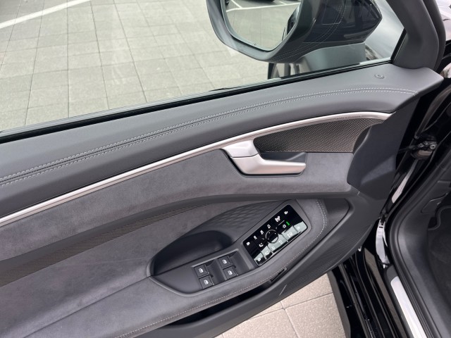 AUDI A6 allroad TDI quattro 220 kW S tronic-image-11