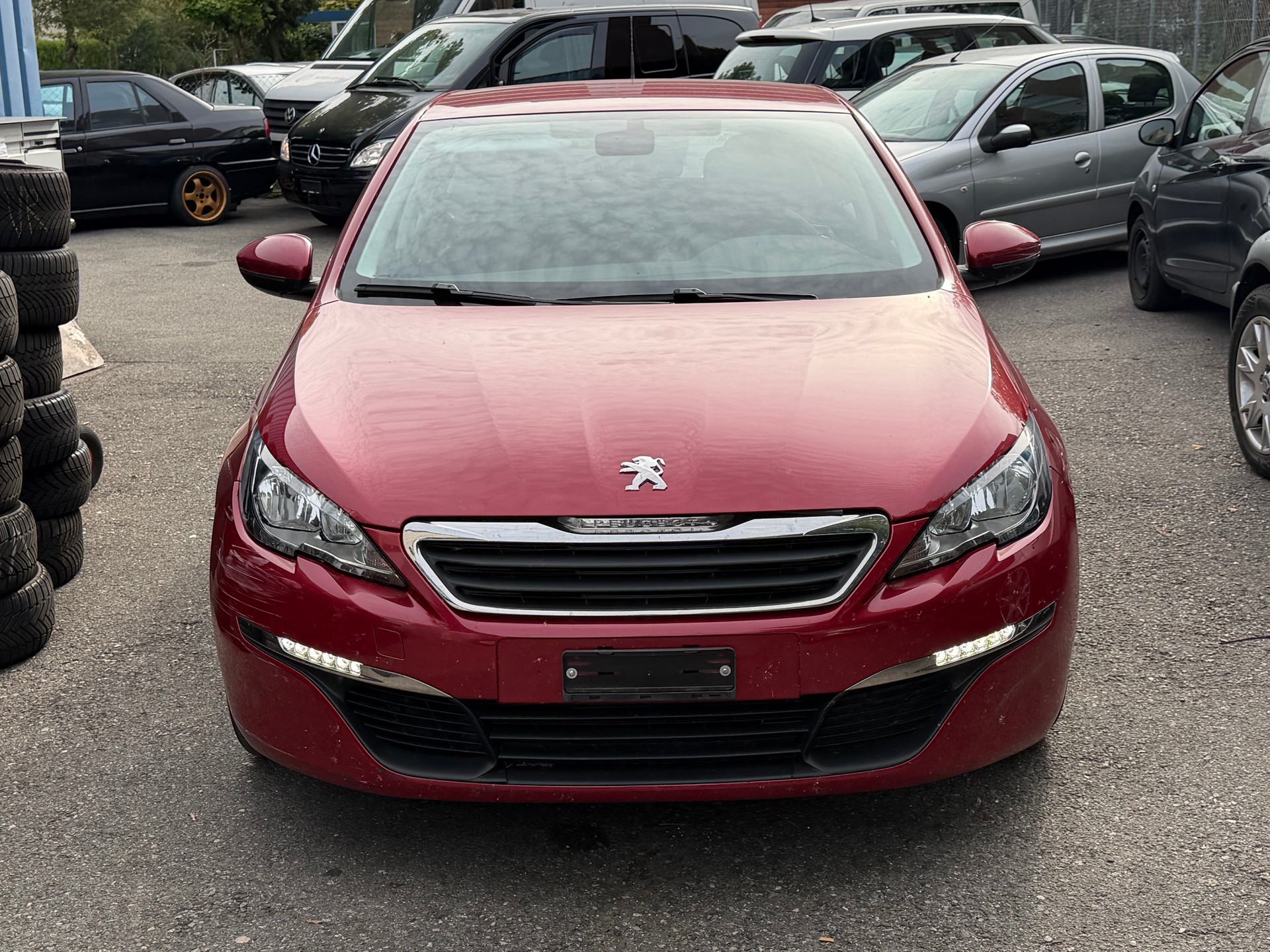 PEUGEOT 308 1.2 THP Style Automatic-image-1