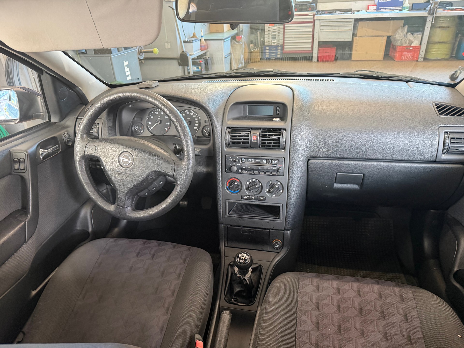 OPEL Astra Caravan 1.8i 16V Comfort-image-6