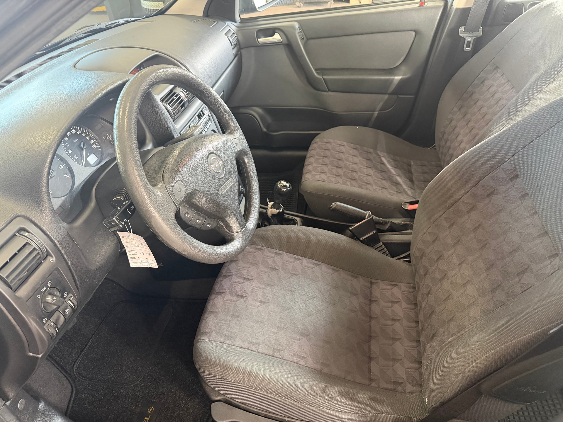 OPEL Astra Caravan 1.8i 16V Comfort-image-5