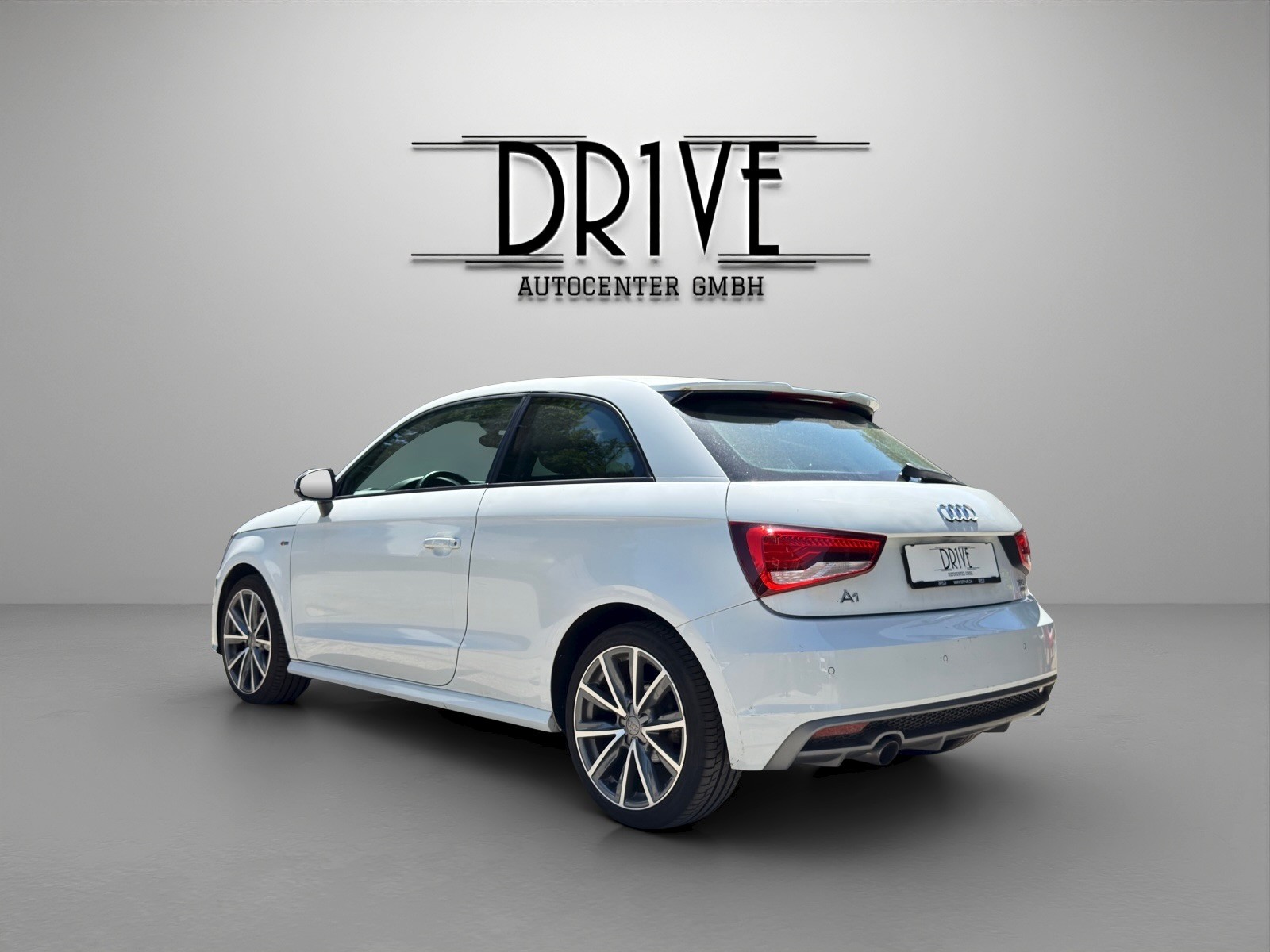 AUDI A1 1.0 TFSI-image-6