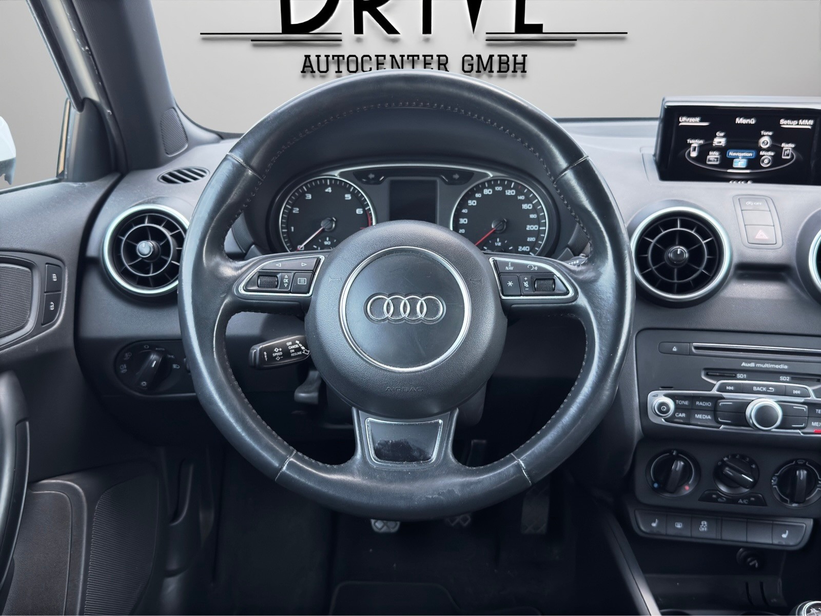 AUDI A1 1.0 TFSI-image-9