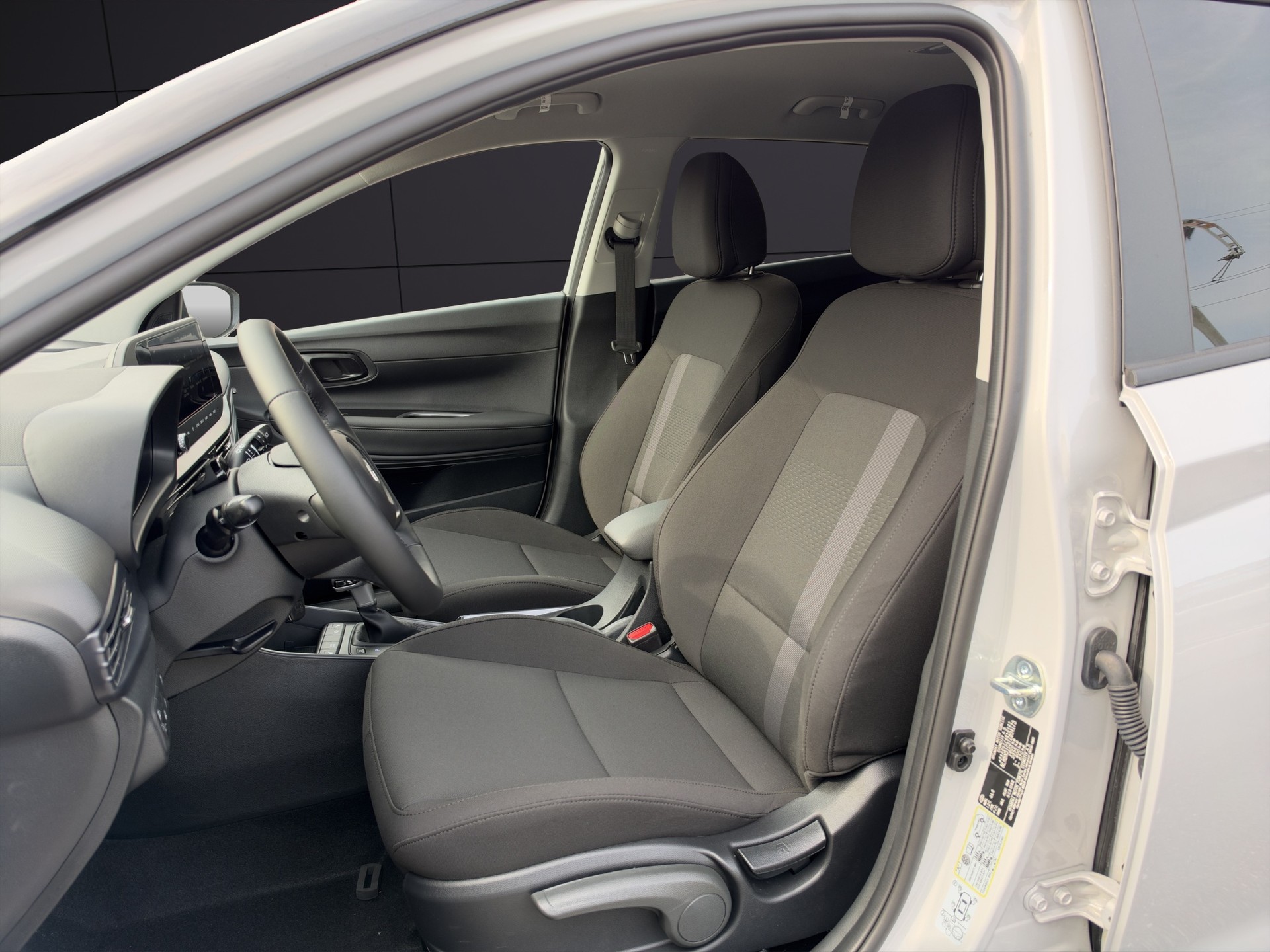HYUNDAI i20 1.0 T-GDi Amplia GO! DCT-image-14