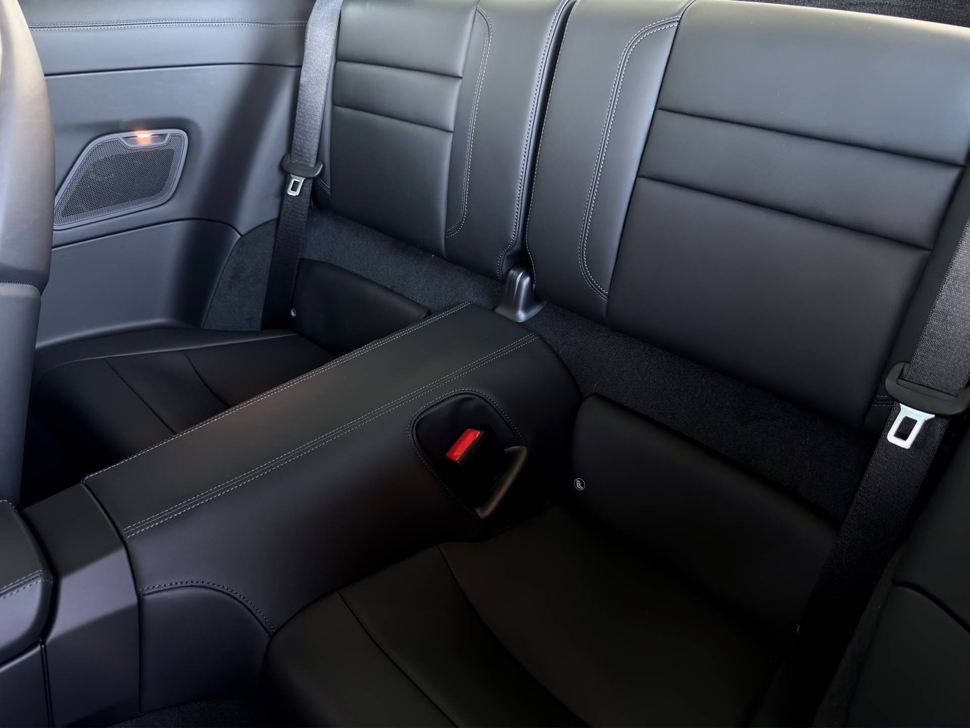 PORSCHE 911 Carrera-image-12