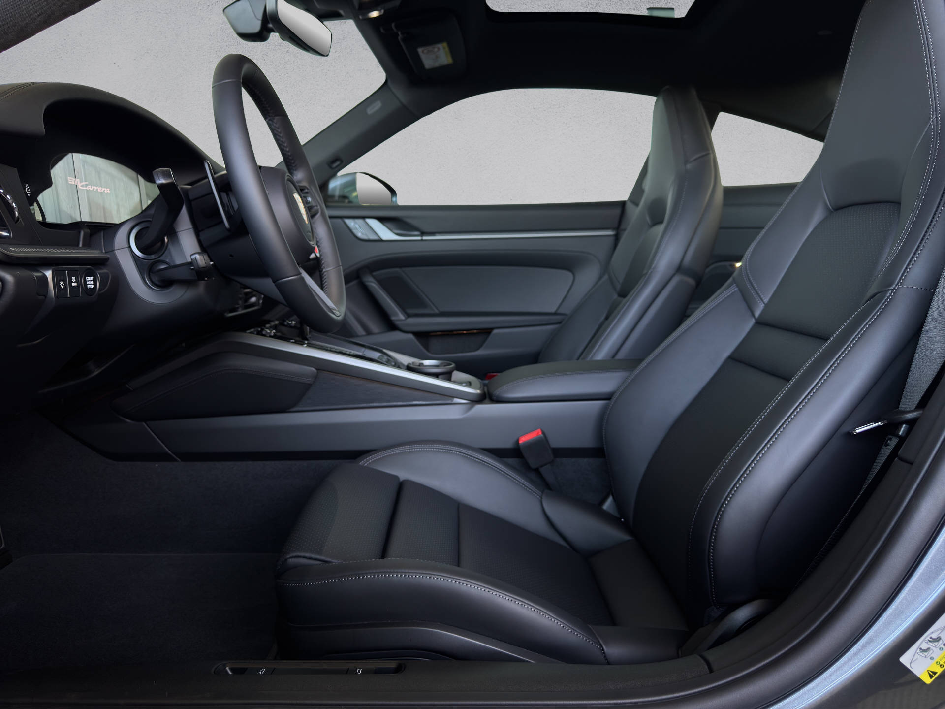 PORSCHE 911 Carrera-image-6