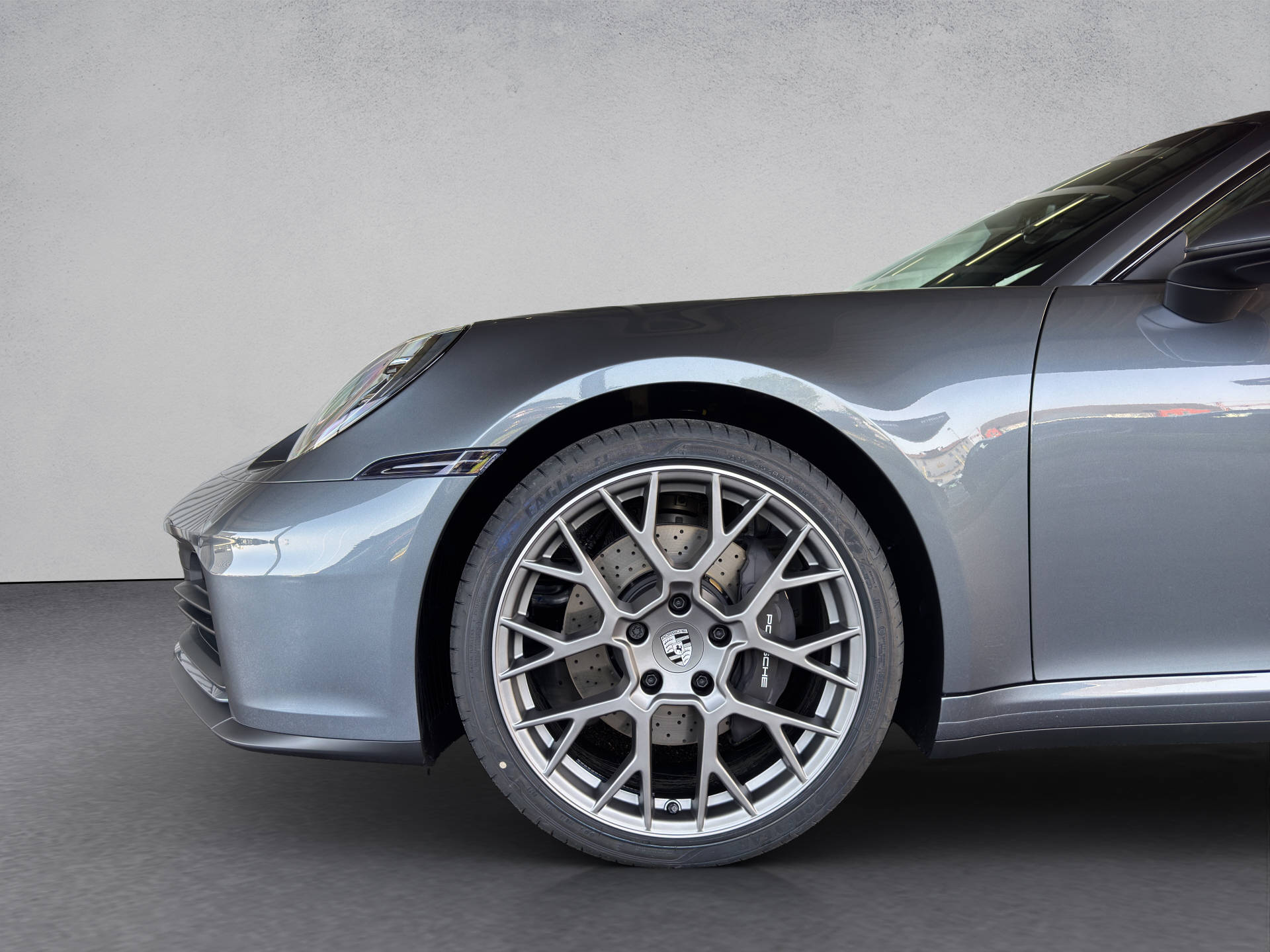 PORSCHE 911 Carrera-image-14