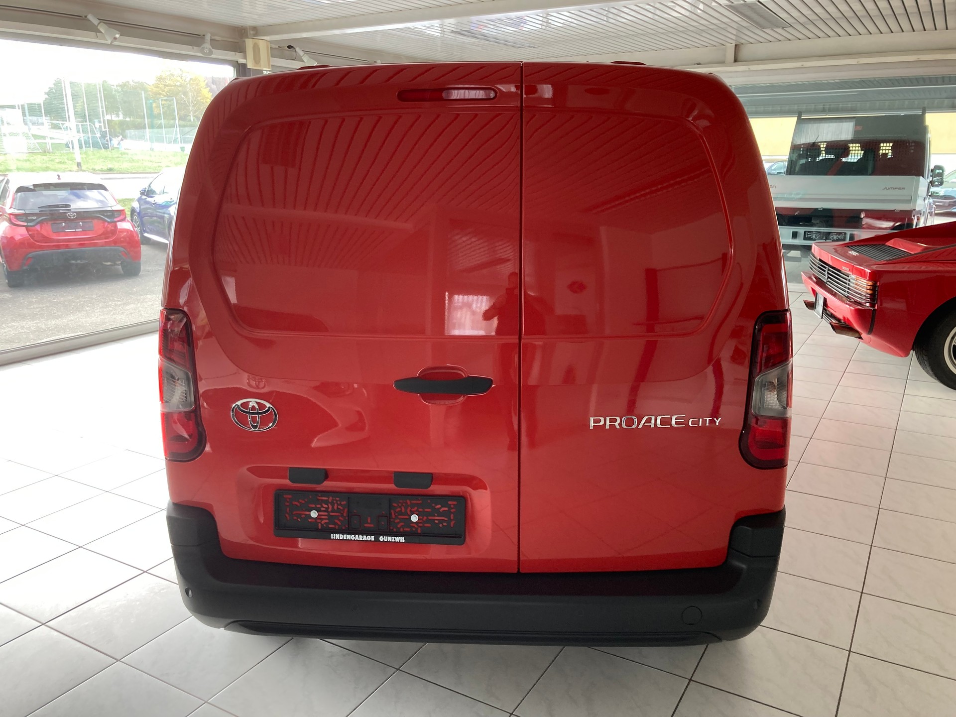 TOYOTA Proace City Van 1.2 Advanced Medium-image-5