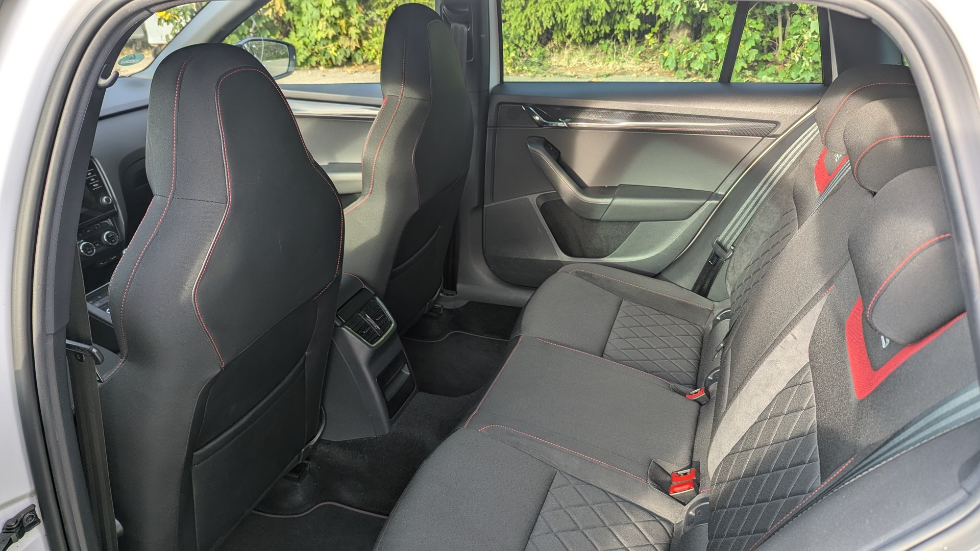 SKODA 2.0 TDI 184 RS-image-6