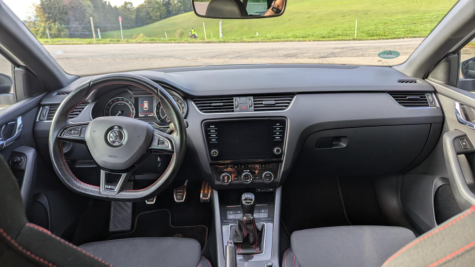 SKODA 2.0 TDI 184 RS-image-5