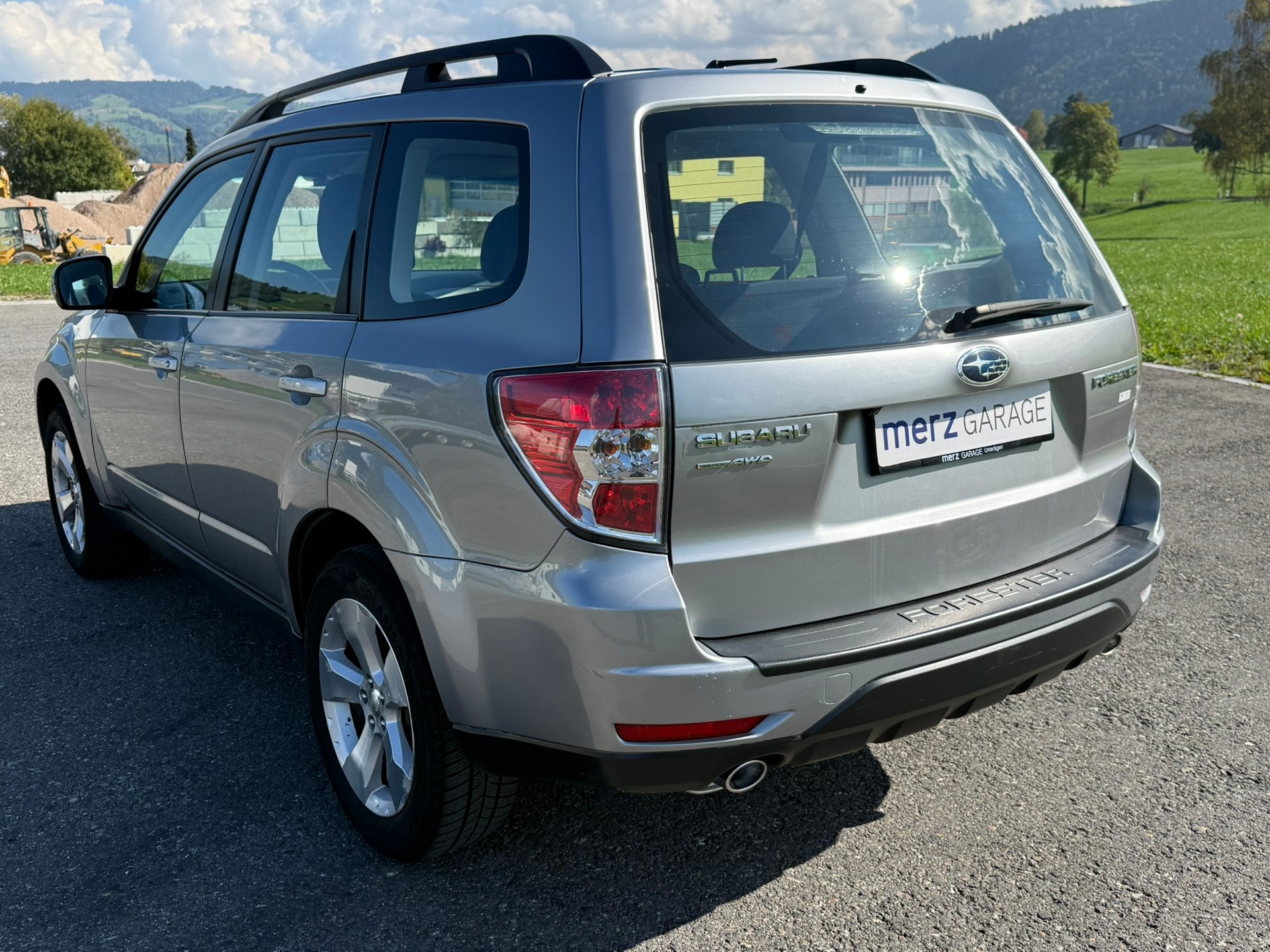 SUBARU Forester 2.0XS Comfort Automatic-image-8