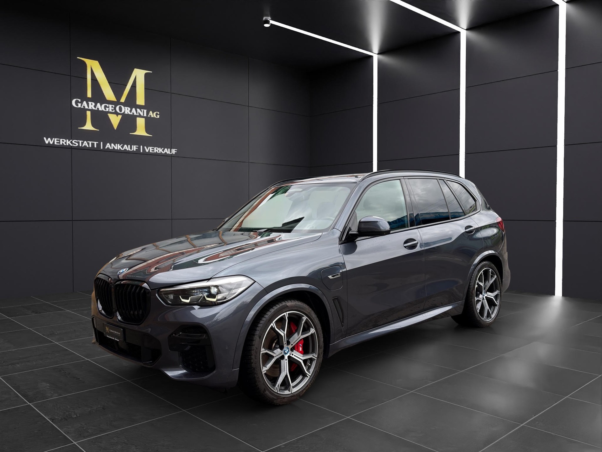 BMW X5 xDrive45e M Sport Steptronic-image-0