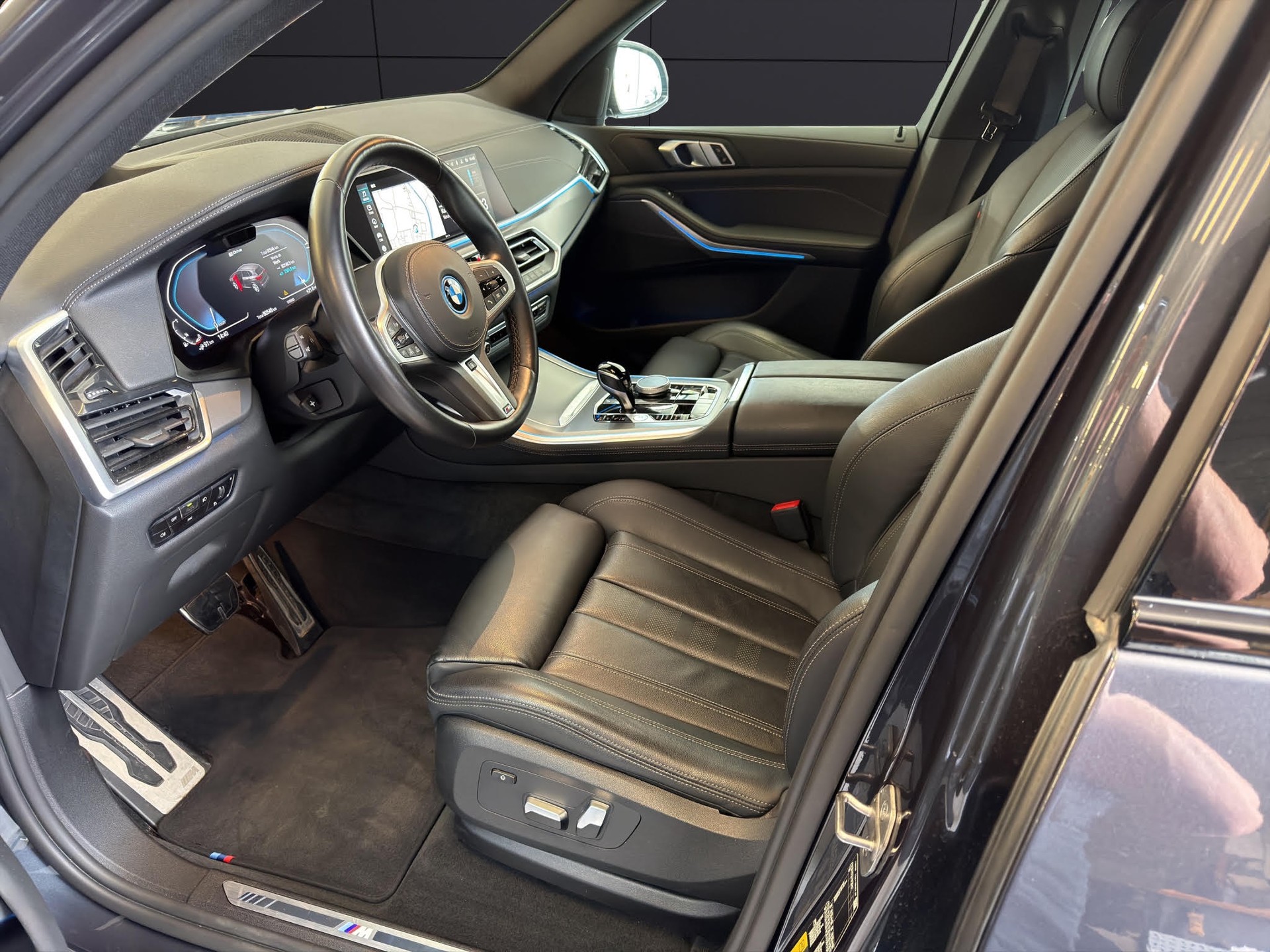 BMW X5 xDrive45e M Sport Steptronic-image-9