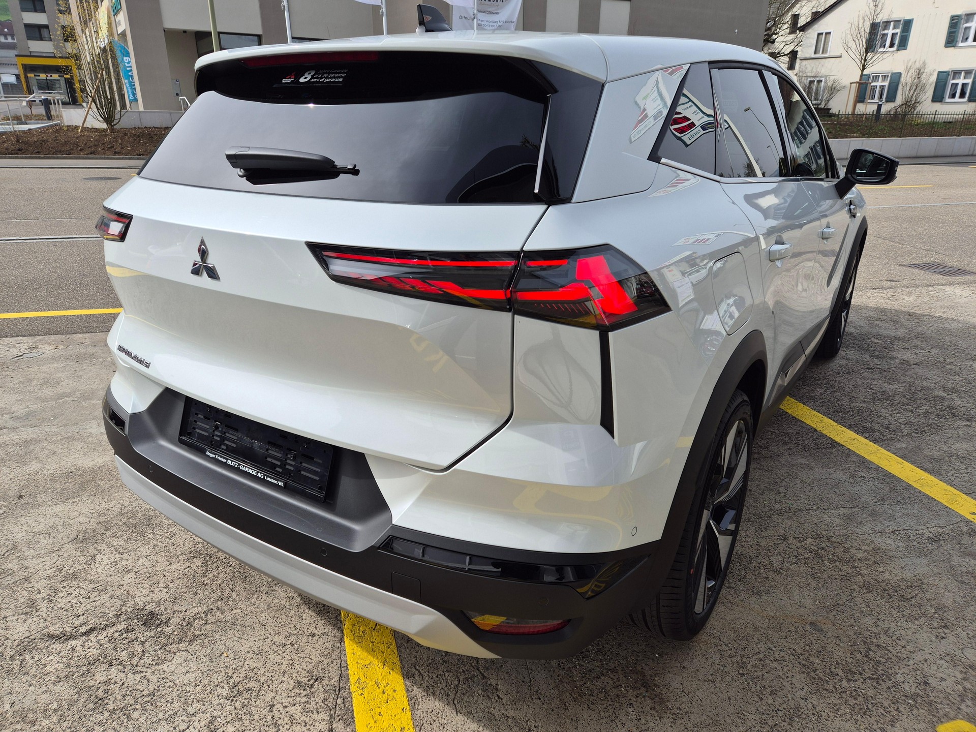 MITSUBISHI Grandis 1.3 MH Intense-image-2