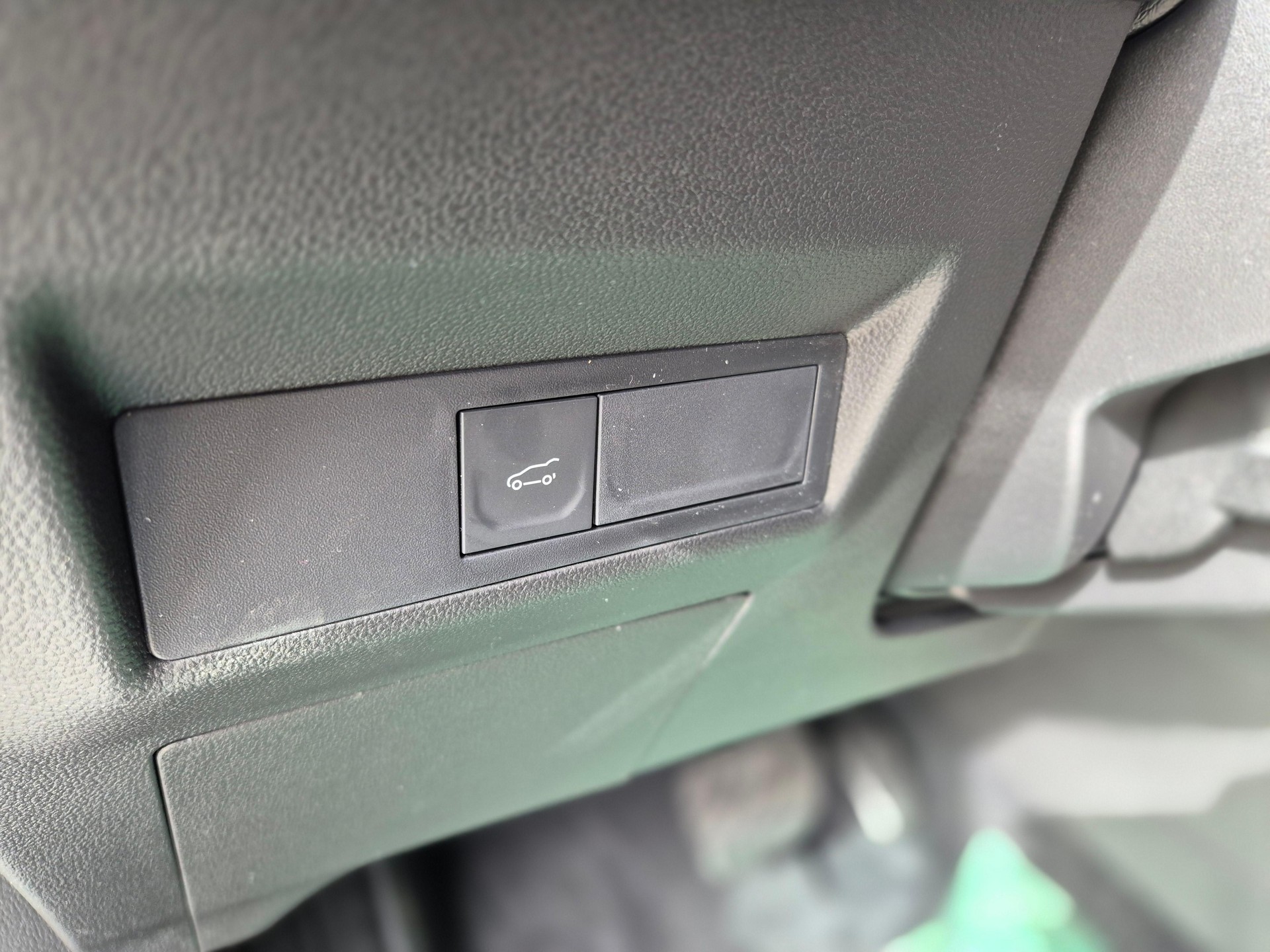 MITSUBISHI Grandis 1.3 MH Intense-image-9