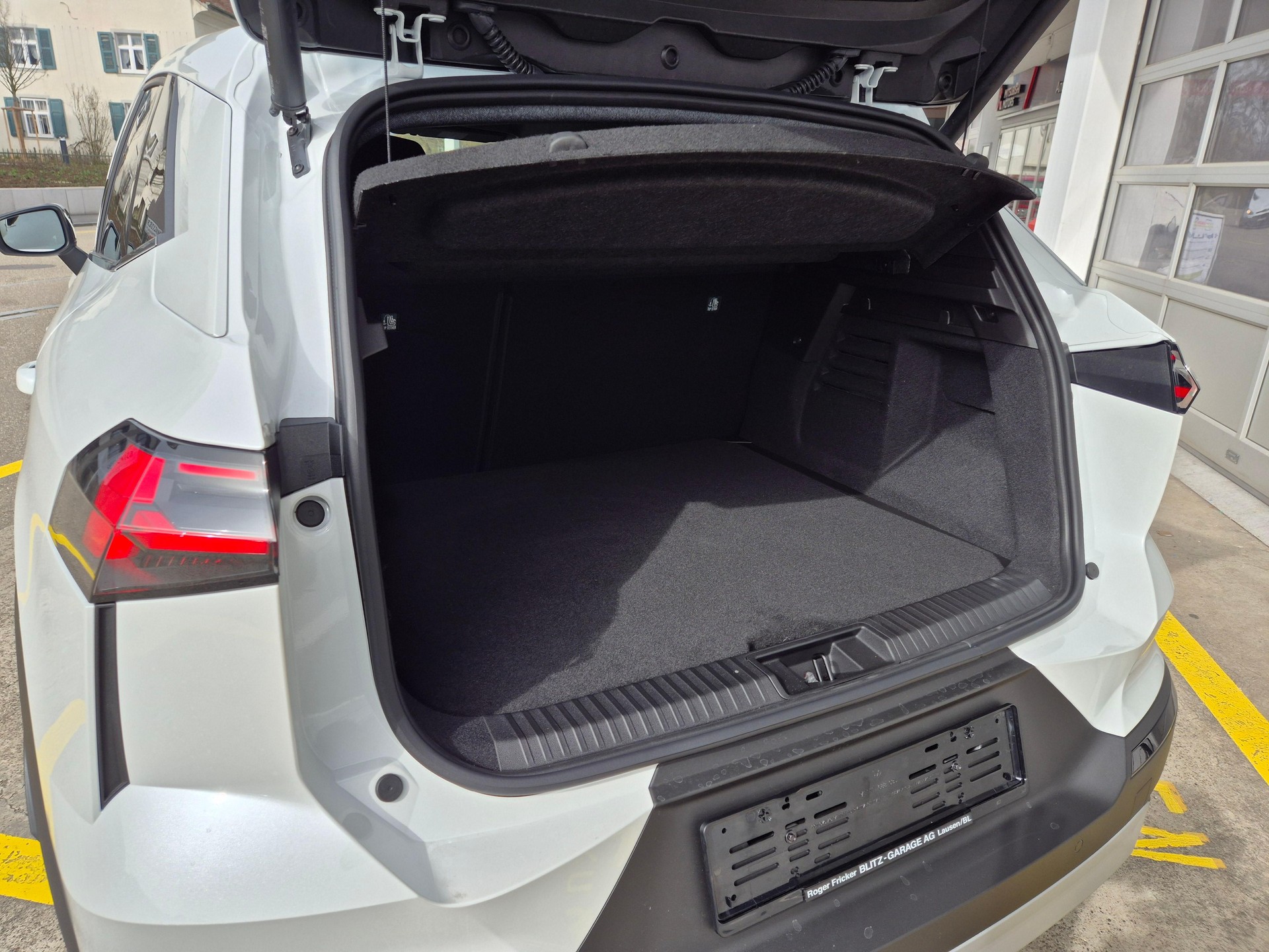 MITSUBISHI Grandis 1.3 MH Intense-image-6