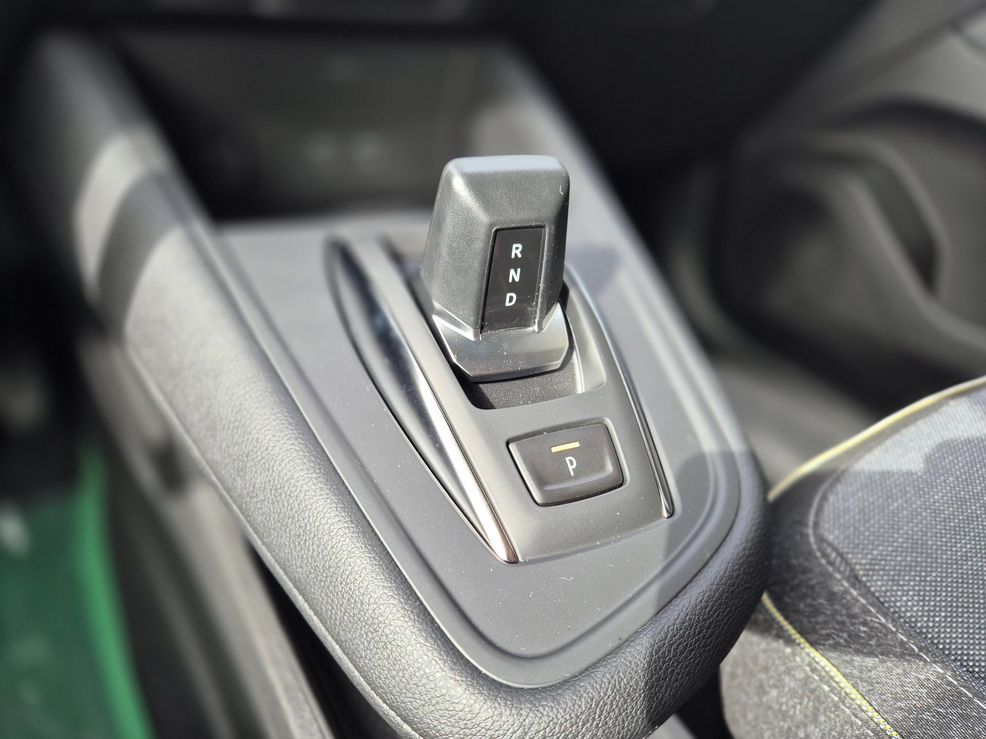 MITSUBISHI Grandis 1.3 MH Intense-image-8