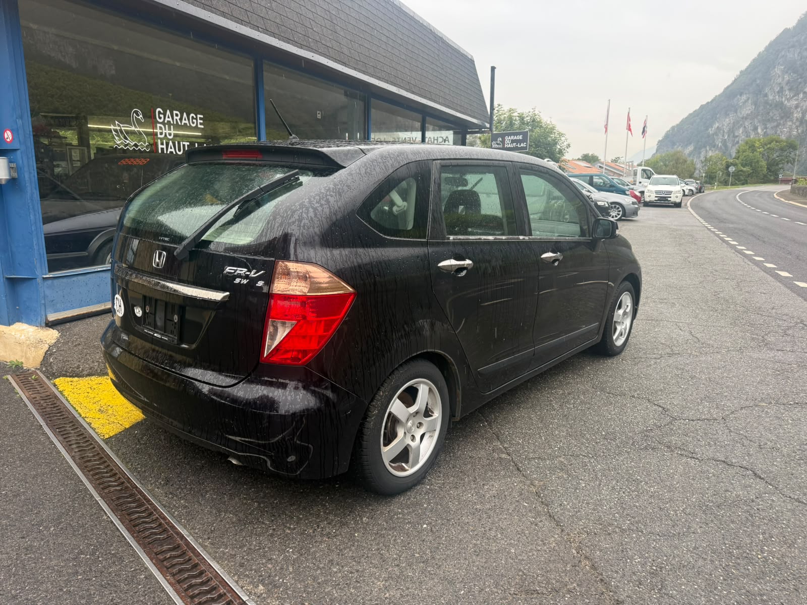 HONDA FR-V 1.8i Swiss-image-8