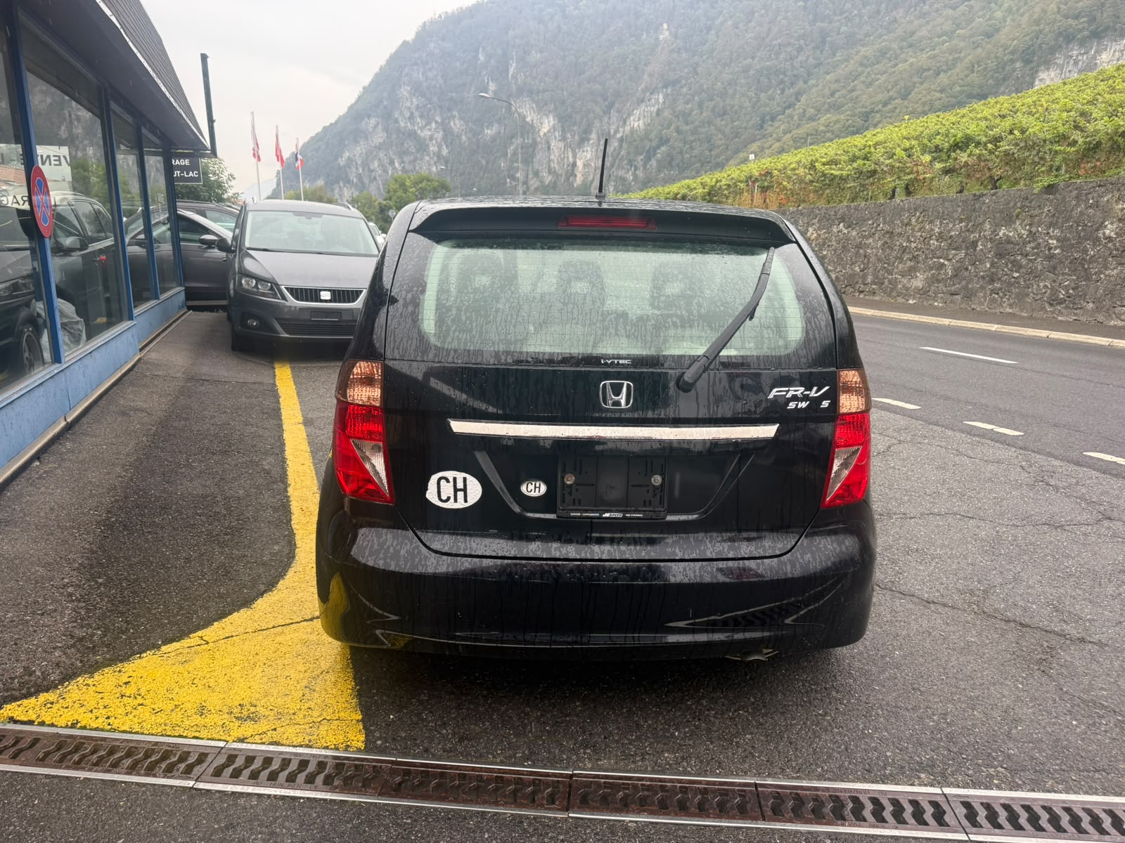 HONDA FR-V 1.8i Swiss-image-4