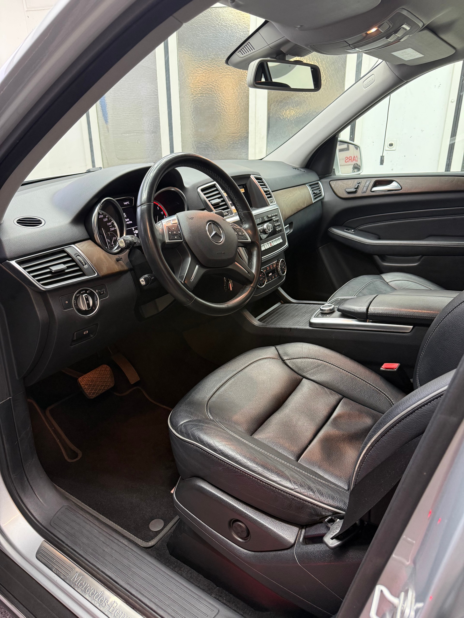 MERCEDES-BENZ ML 350 BlueTEC 4Matic 7G-Tronic-image-5