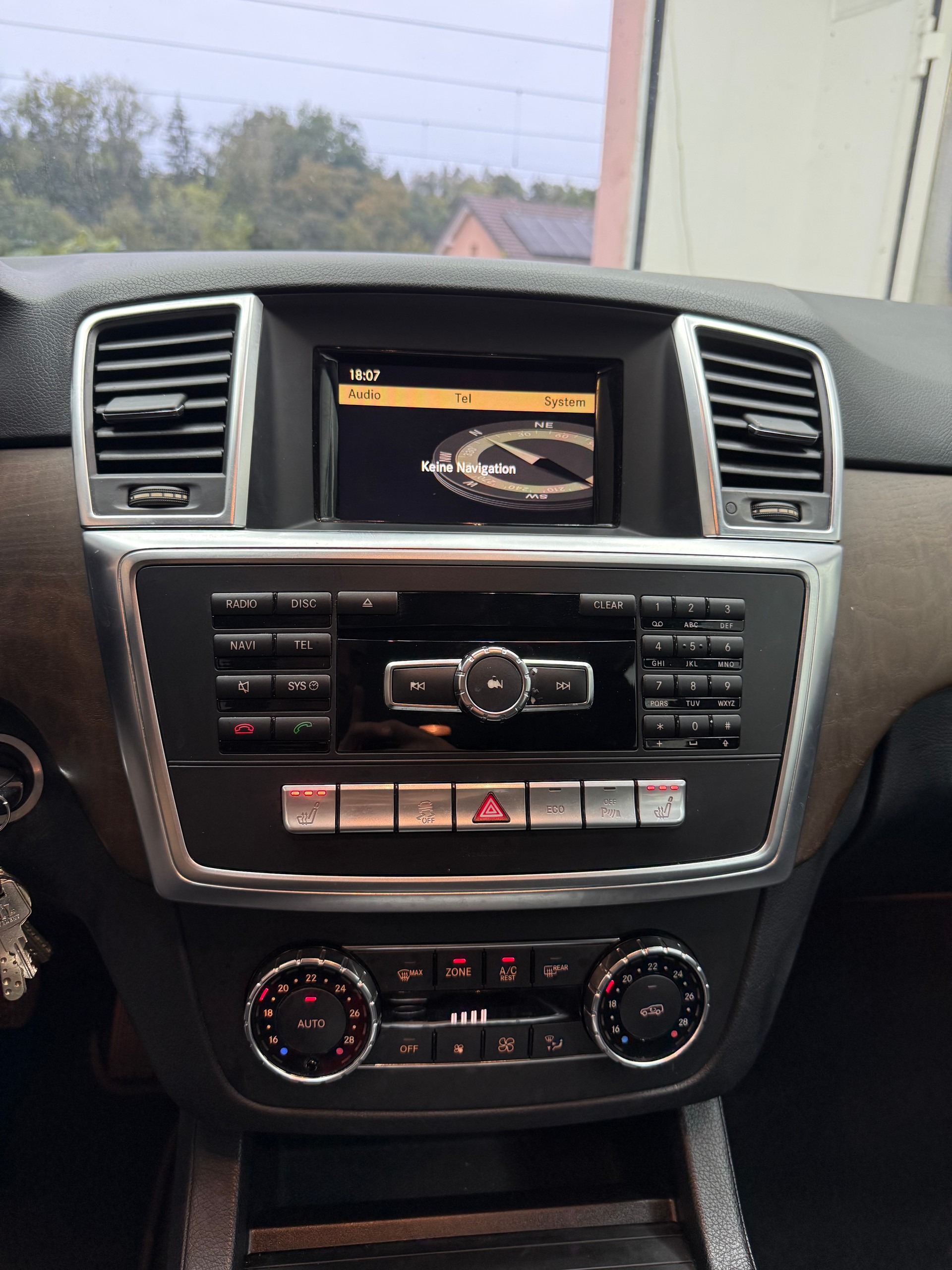 MERCEDES-BENZ ML 350 BlueTEC 4Matic 7G-Tronic-image-10