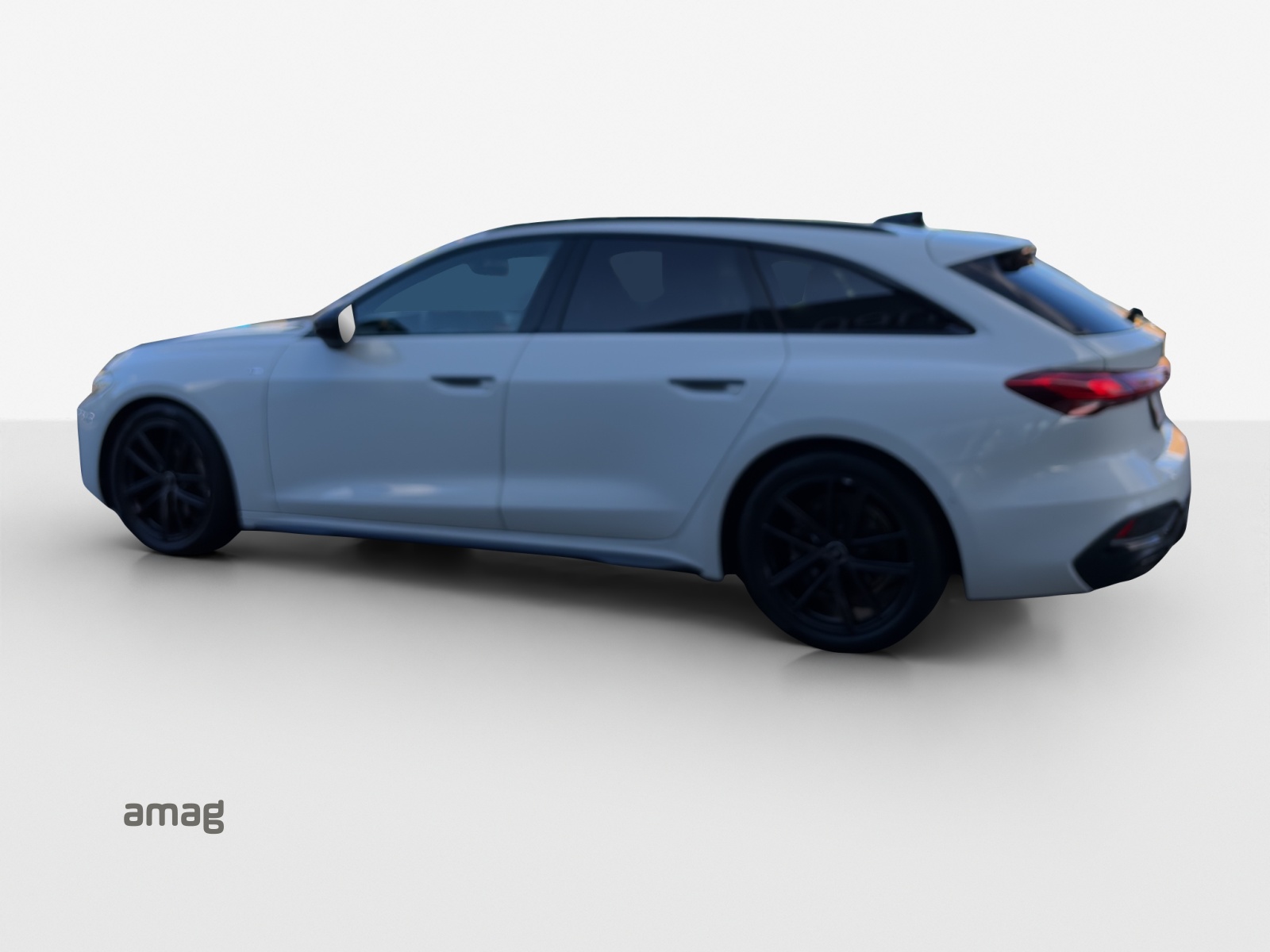 AUDI A5 Avant TFSI quattro 150 kW S tronic-image-2