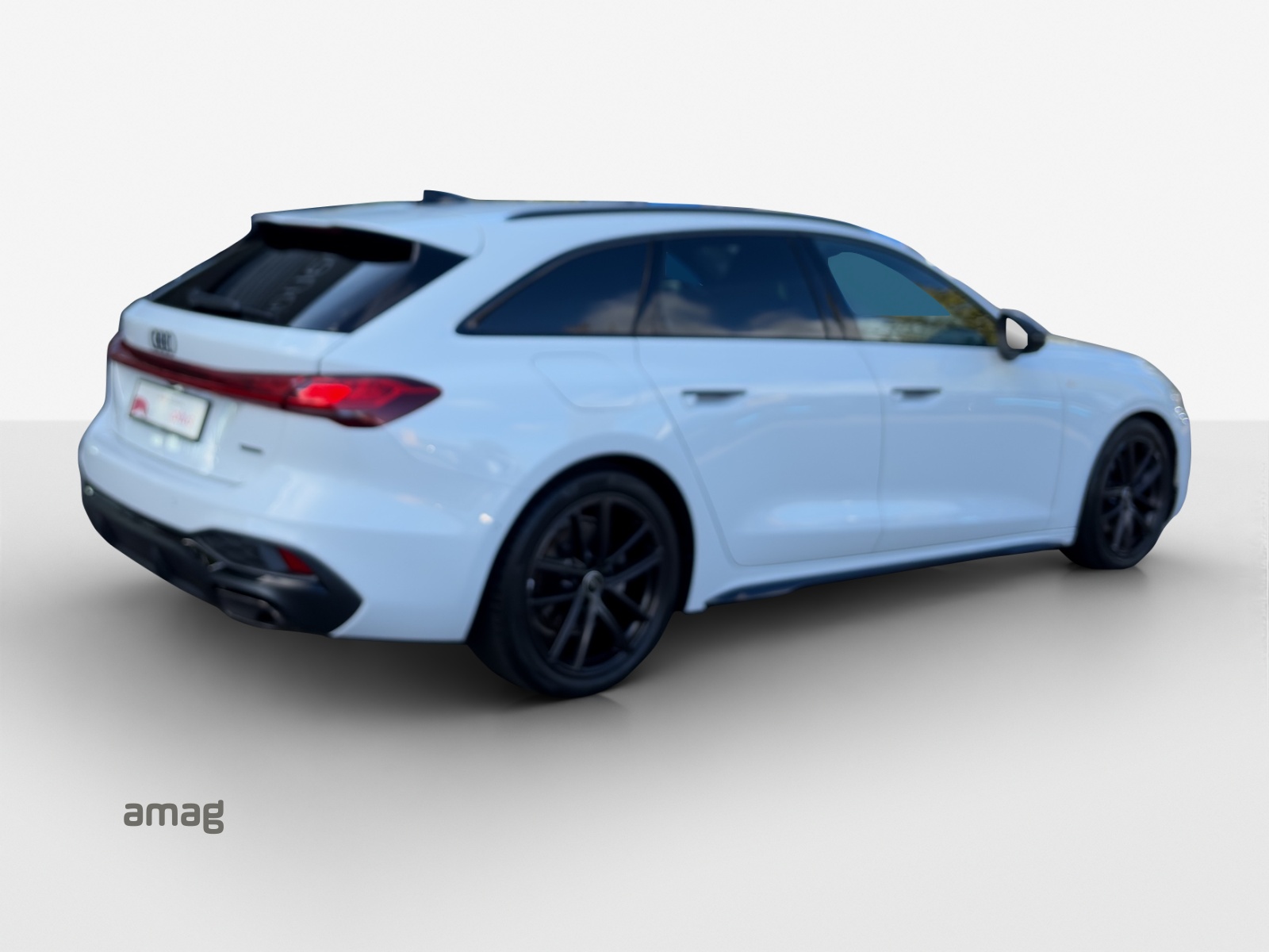 AUDI A5 Avant TFSI quattro 150 kW S tronic-image-4