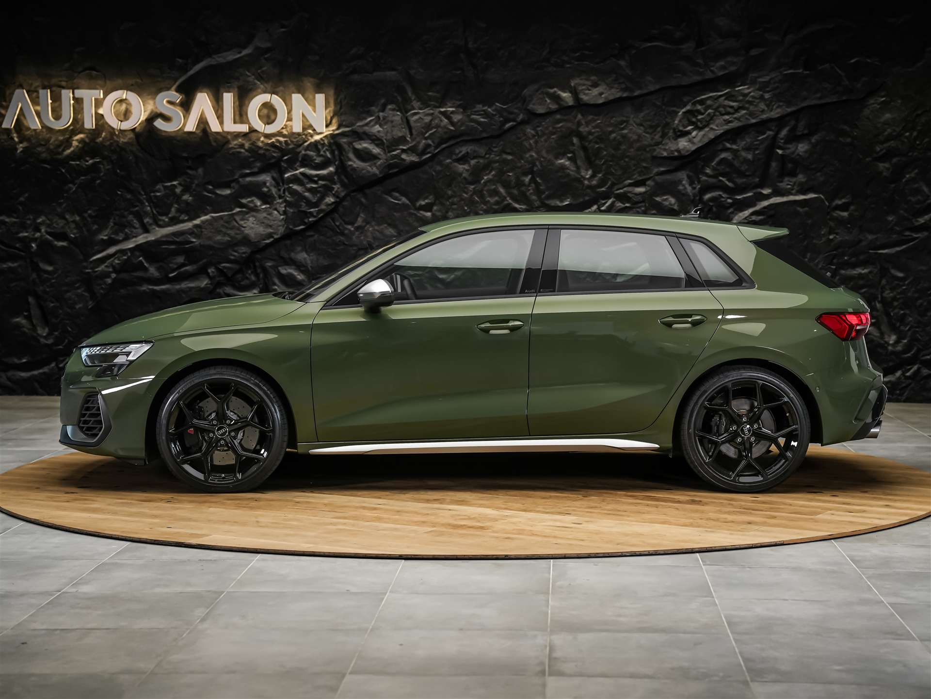 AUDI S3 Sportback TFSI quattro S-tronic *Facelift*El. Sitze*Kamera*-image-1