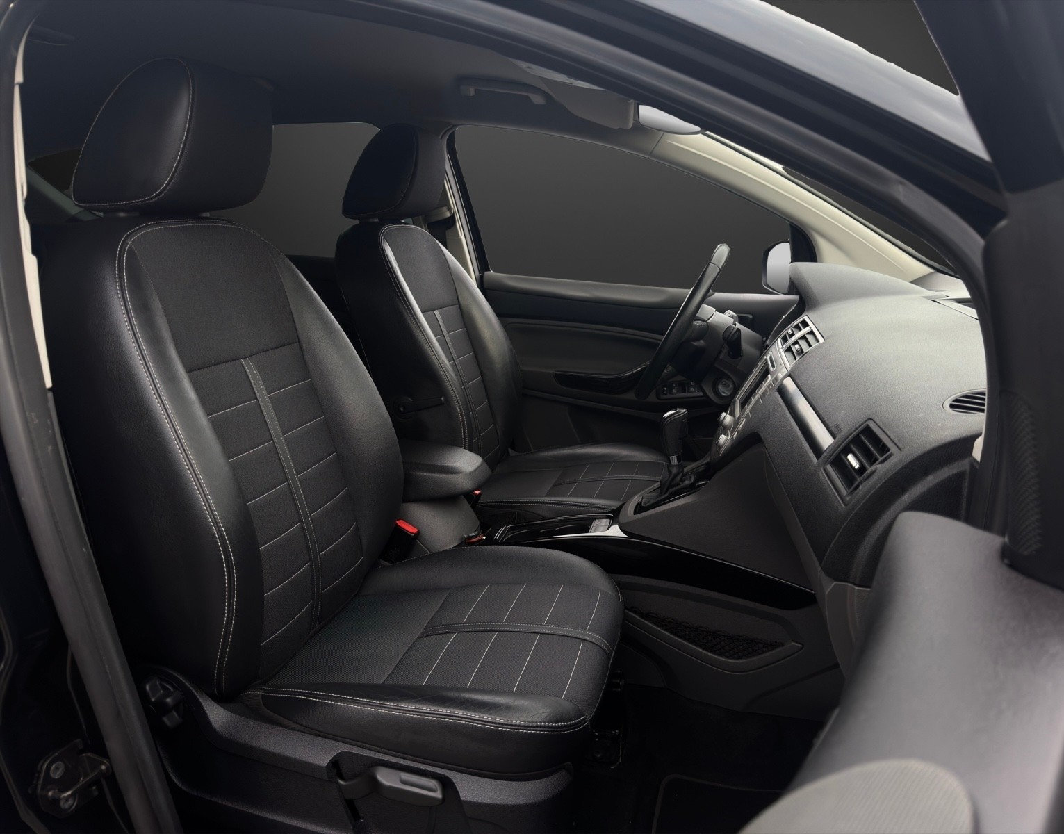 FORD Kuga 2.0 TDCi Titanium 4WD PowerShift mit 140 PS-image-8