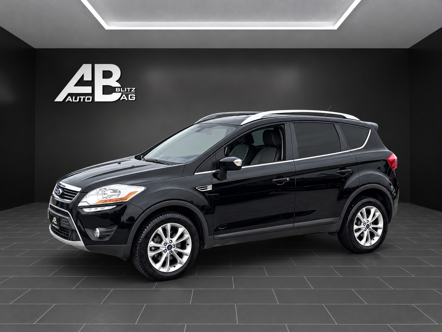 FORD Kuga 2.0 TDCi Titanium 4WD PowerShift mit 140 PS-image-1