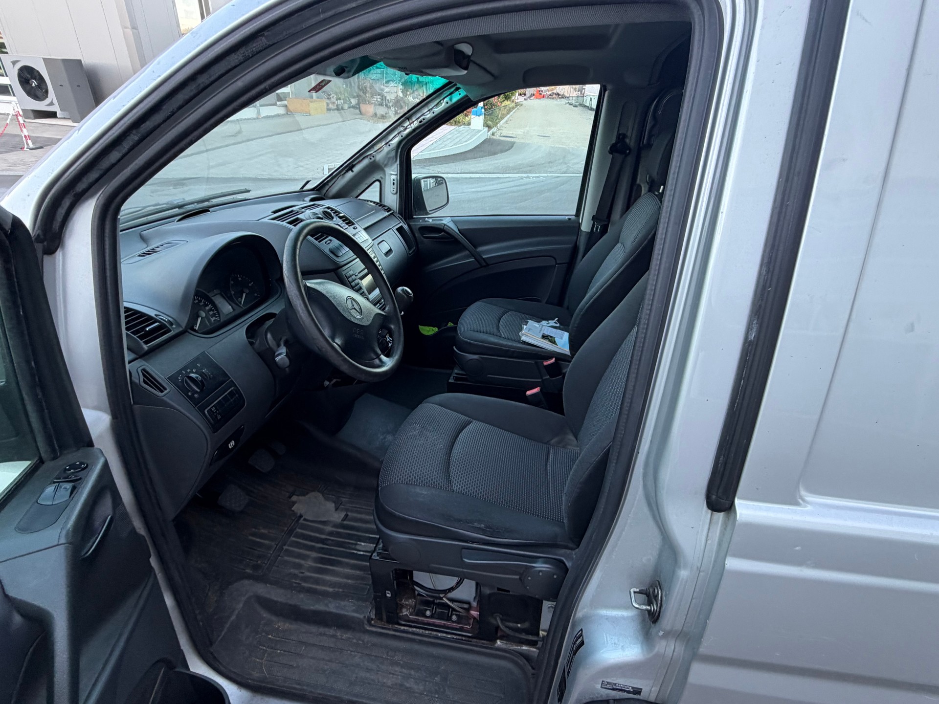 MERCEDES-BENZ Vito 113 CDI Blue Efficiency L-image-8