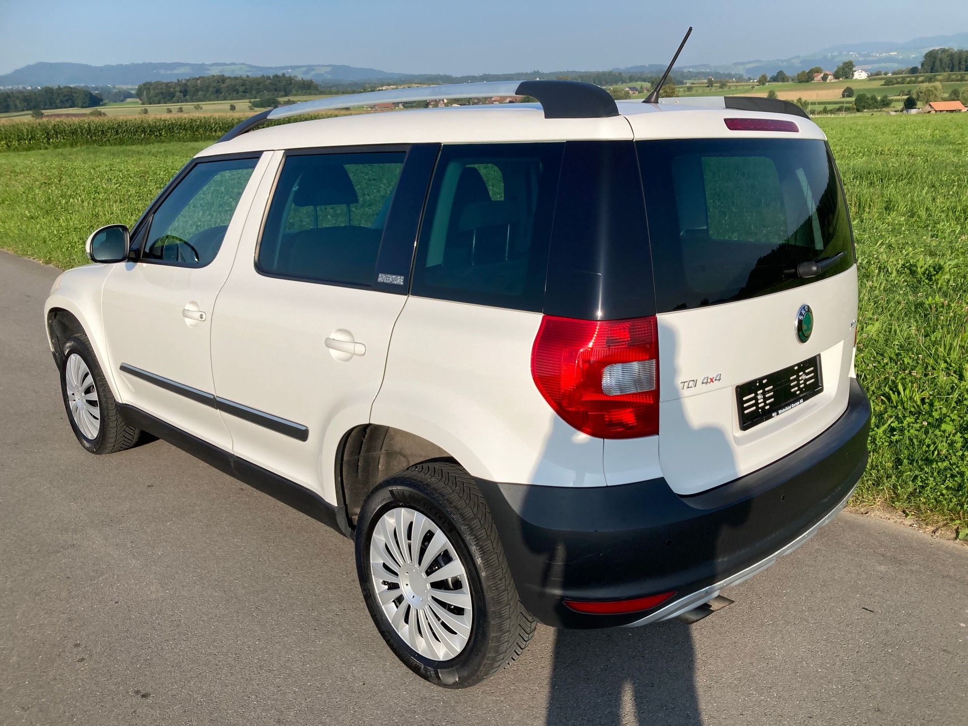 SKODA Yeti 2.0 TDI Active 4x4-image-3