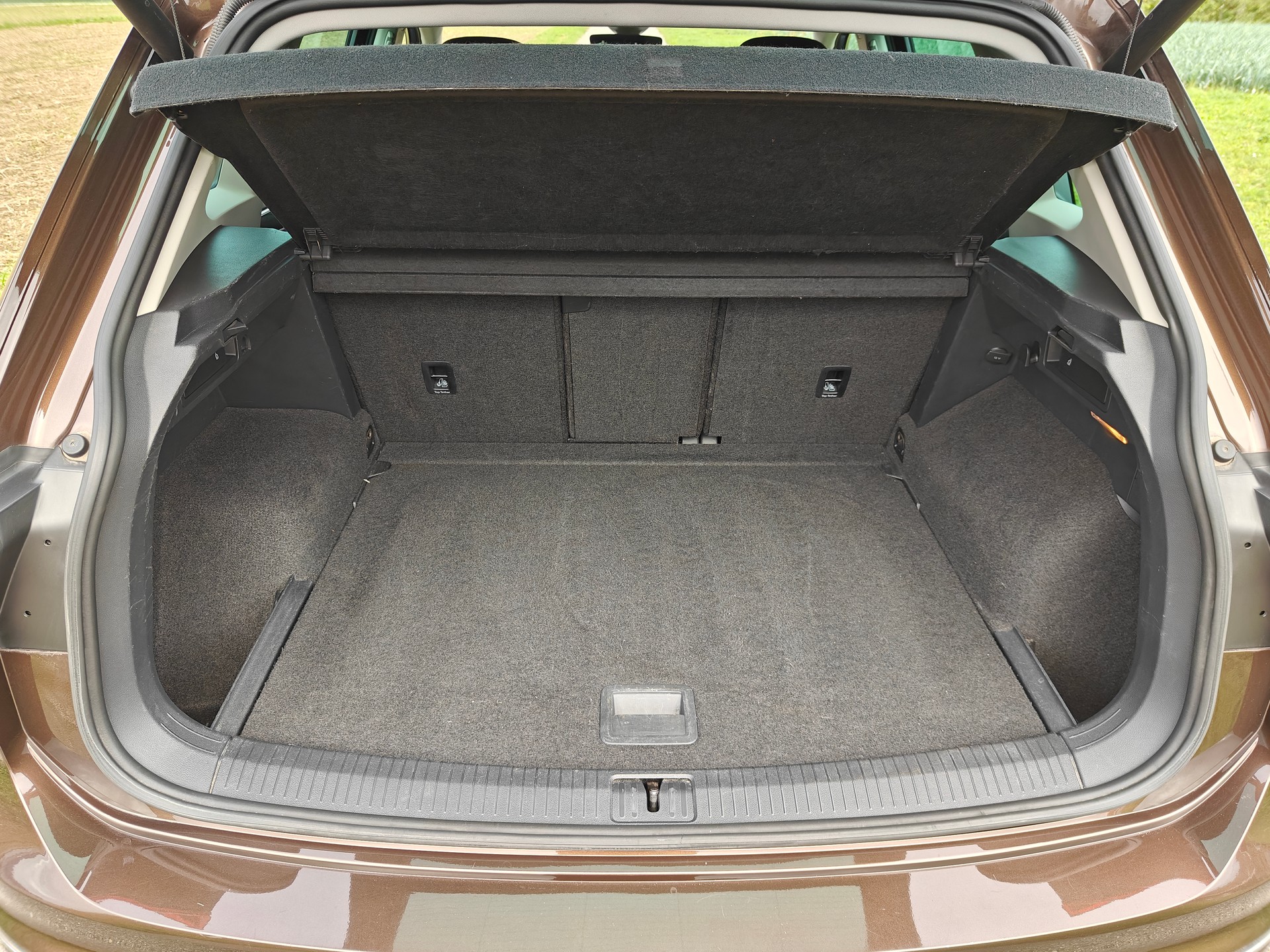 VW Tiguan 2.0TSI Highline 4Motion DSG *R-line*-image-24