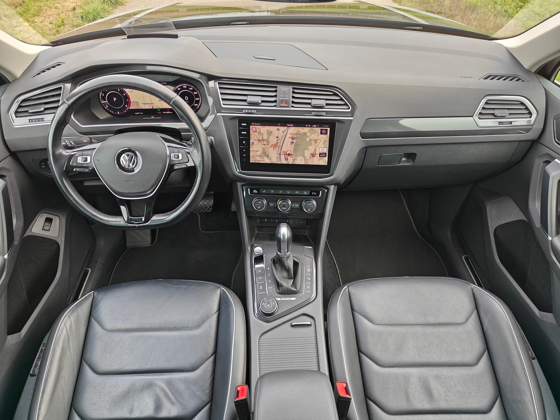 VW Tiguan 2.0TSI Highline 4Motion DSG *R-line*-image-10