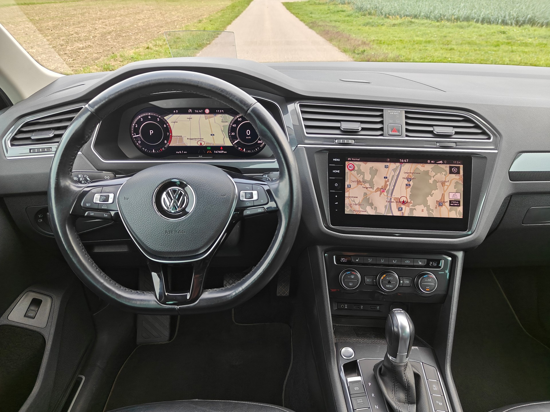 VW Tiguan 2.0TSI Highline 4Motion DSG *R-line*-image-18