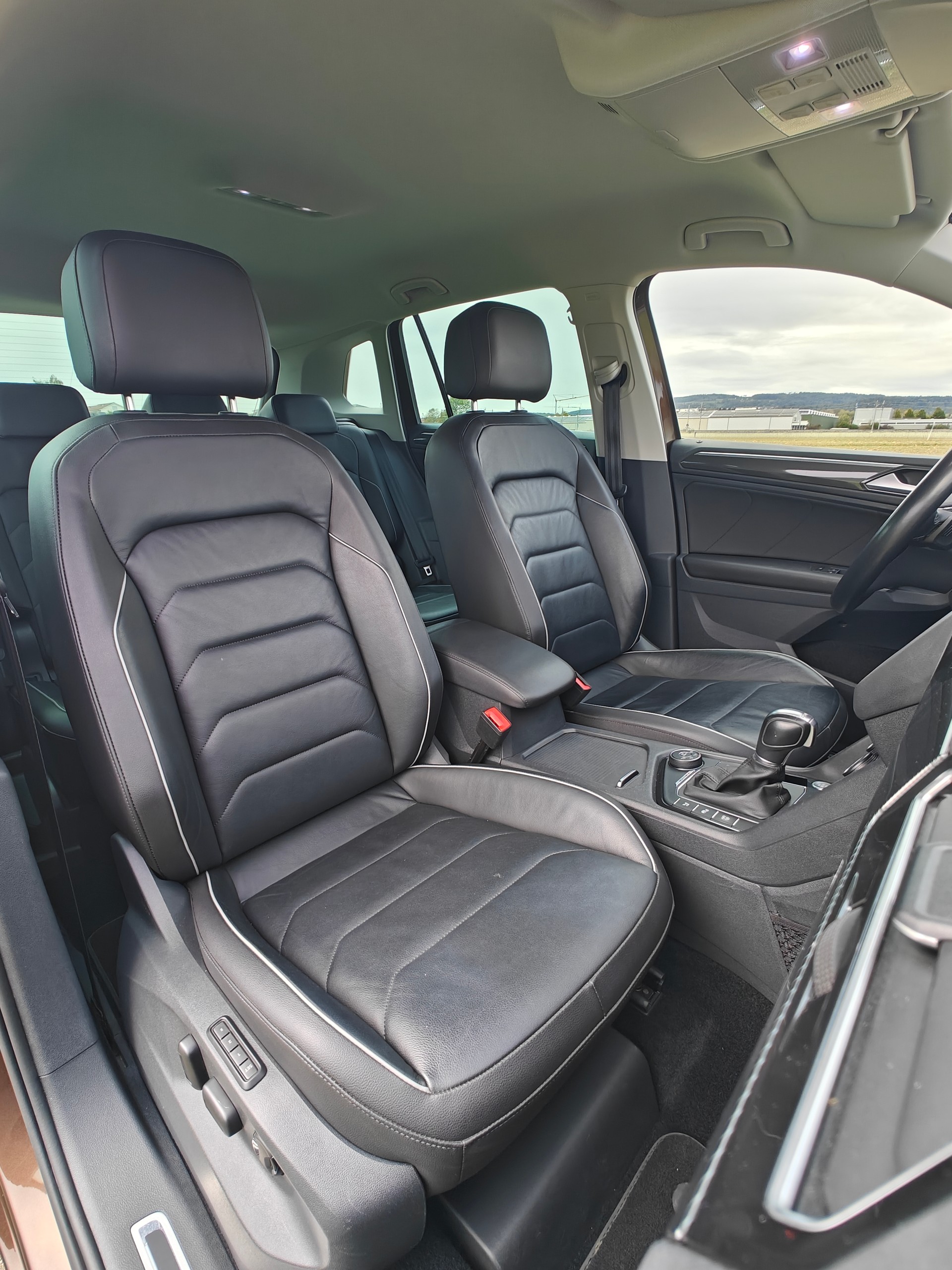 VW Tiguan 2.0TSI Highline 4Motion DSG *R-line*-image-7