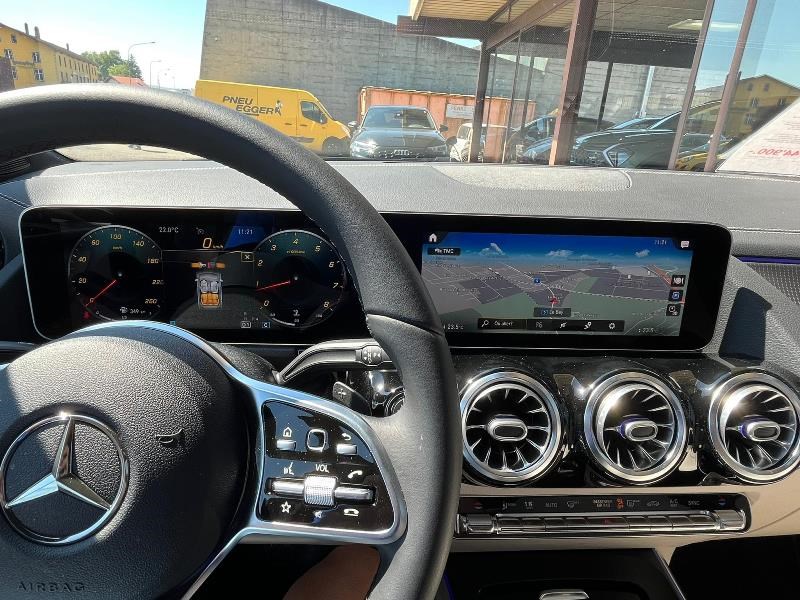 MERCEDES-BENZ B 220 4Matic Progressive 7G-DCT-image-9