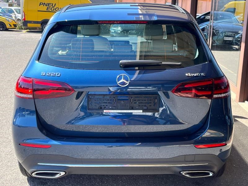 MERCEDES-BENZ B 220 4Matic Progressive 7G-DCT-image-4