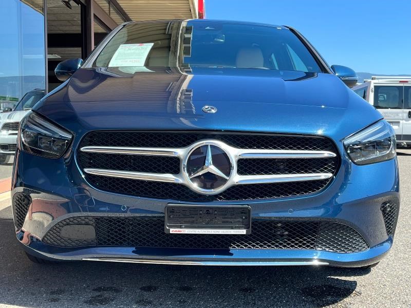 MERCEDES-BENZ B 220 4Matic Progressive 7G-DCT-image-2