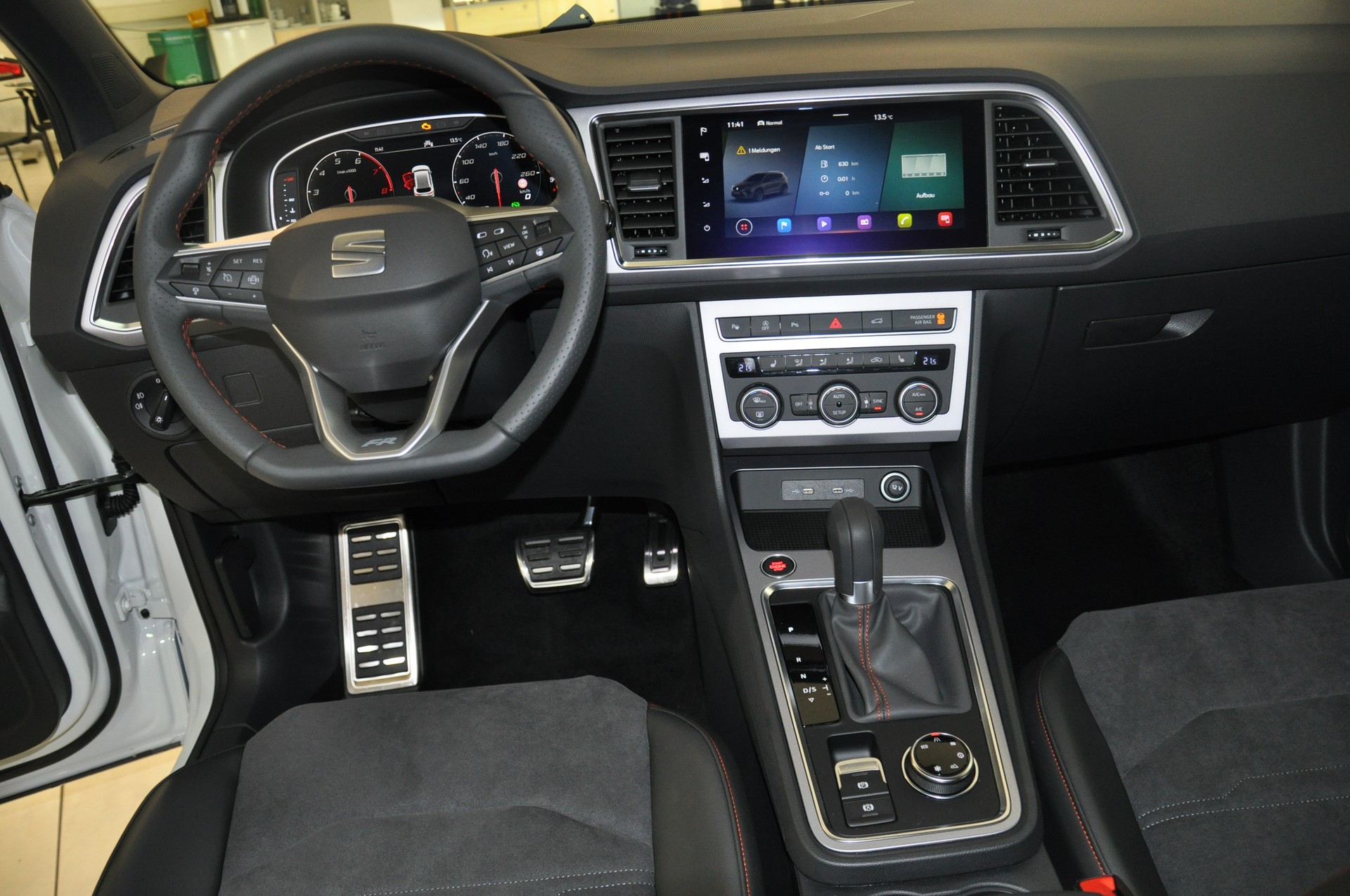 SEAT Ateca 2.0 TSI FR 4Drive DSG-image-8