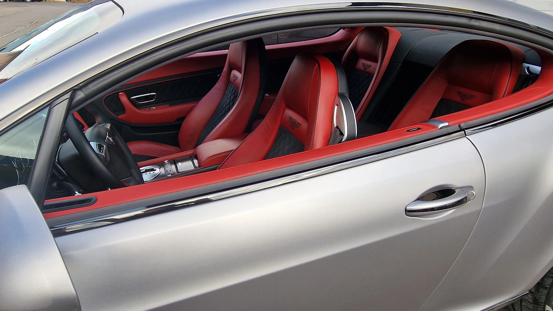 BENTLEY Continental Supersports 6.0 W12-image-12