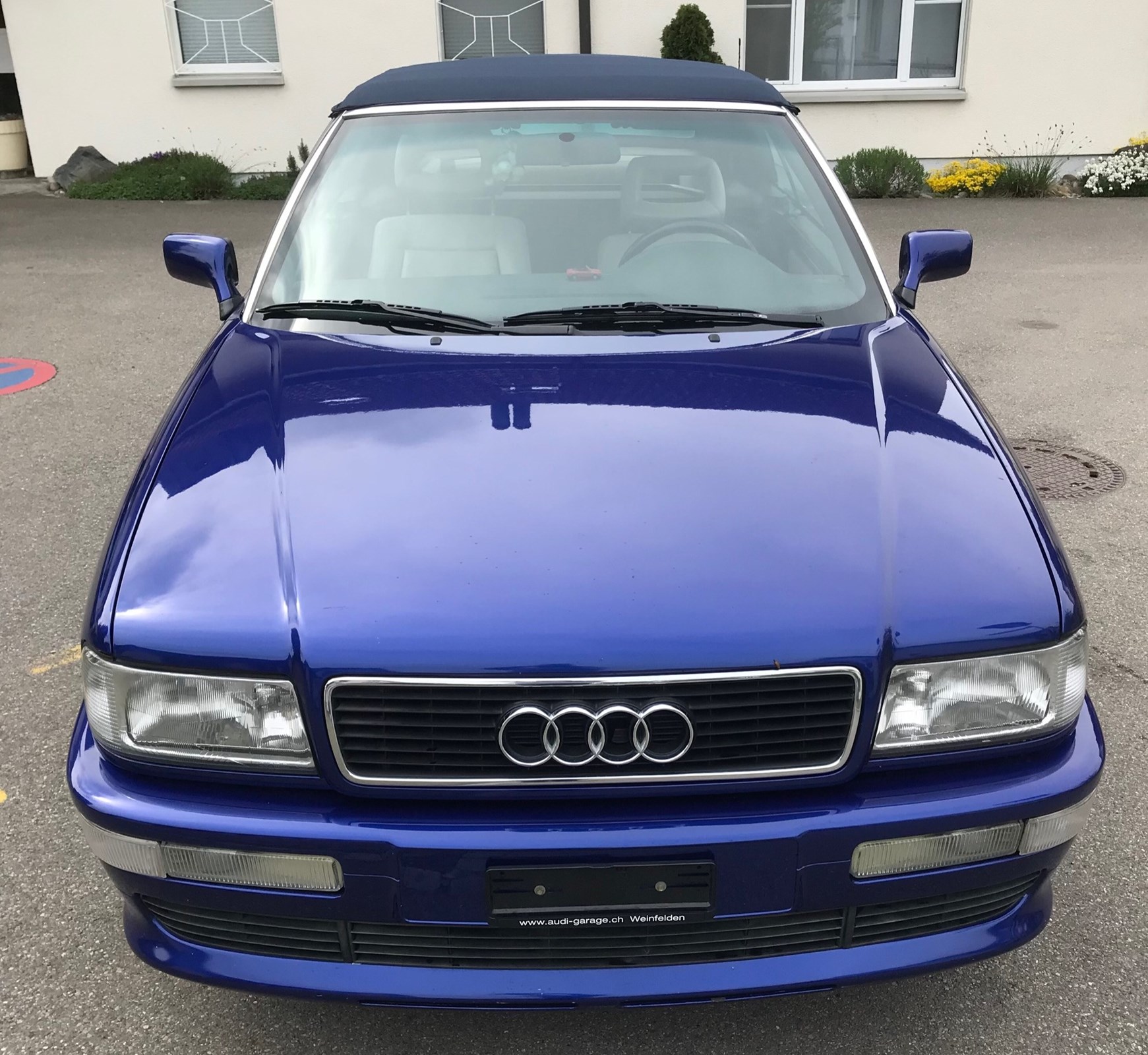 AUDI Cabriolet 2.3e-image-1